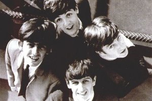 Гитару The Beatles продали за 408 тысяч долларов