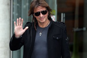 СМИ обнародовали причину ухода гитариста Bon Jovi