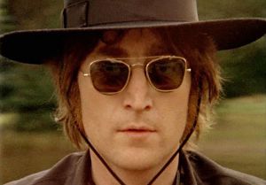 Сегодня родился Джон Леннон