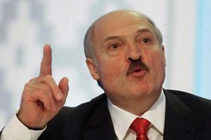 Лукашенко велел увеличить производство «пальцем пиханной» колбасы