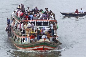 В Бангладеш затонул паром, есть жертвы