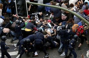 Испания бастует: 60 человек арестованы, более 30 травмированы