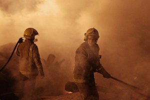 В Бразилии объявили трехдневный траур по жертвам пожара в клубе