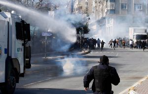 В Турции празднование Навруза закончилось беспорядками