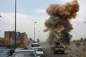 В результате взрыва на футбольном поле в Ираке погибли 12 человек
