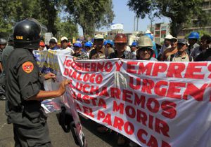 В Перу из-за добычи золота начались беспорядки