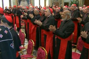 В Ватикане в зал заседаний кардиналов проник самозванец