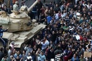 В ожидании массовых митингов в города Египта ввели войска