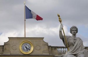 Франция ввела новые критерии для получения гражданства