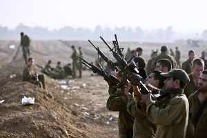 Израиль решил пока повременить с наземной операцией