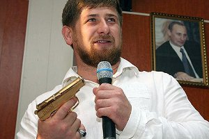 Кадыров предложил ограничить выезд чиновников за границу