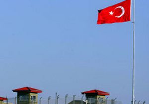 Турция закрывает все КПП на границе с Сирией