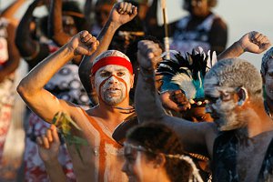 Австралийский парламент признал аборигенов коренными жителями