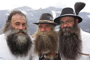 Таджикам запретили отращивать бороды