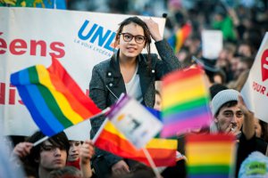 В Париже прошла демонстрация сторонников однополых браков