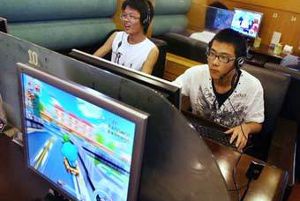В Китае геймер два месяца живет в интернет-кафе