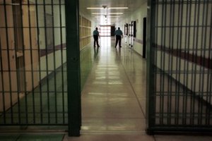 Беспрецедентная амнистия в Азербайджане: треть всех заключенных выпустят на свободу
