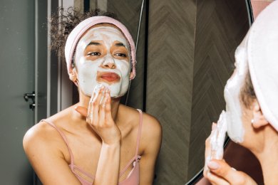 5 рецептів домашніх масок для тьмяної шкіри обличчя