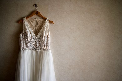 Що робити з весільною сукнею, фатою та кільцем після розлучення? Народні прикмети