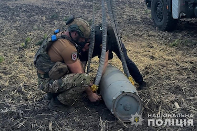 На околицях Сум знешкодили чергову авіабомбу