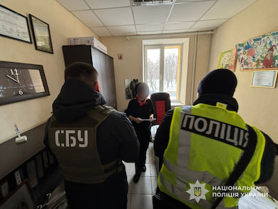 У Сумах викрили матір та медиків, які вигадали для 4-річної дитини тяжке захворювання, щоби її батько міг виїхати за кордон
