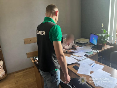 На Роменщині начальниця відділу освіти завдала державі мільйонних збитків