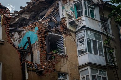 Пошкоджений рашистським дроном будинок у Сумах доведеться демонтувати