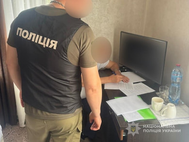 Правоохоронці викрили експрезидента Федерації хокею на траві України, який привласнив понад 720 тисяч гривень