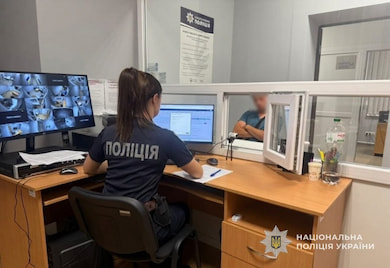 22-річному чоловіку повідомили про підозру у розбещенні 14-річної дівчини