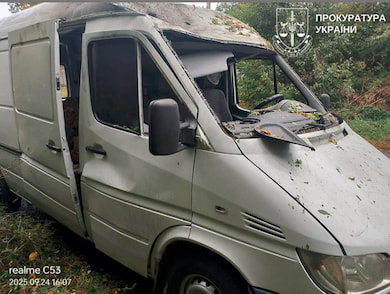 39-річна жінка, яка вчора постраждала від удару ворожого дрона по авто, у важкому стані