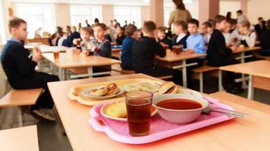 У Сумах збільшили вартість шкільного харчування