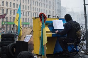 Легендарный музыкант Майдана Piano Extremist даст концерт в Сумах