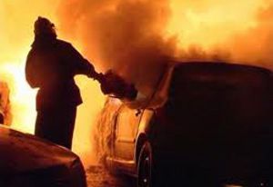 Под Черкассами трое сгорели заживо в автомобиле Под Черкассами трое сгорели заживо в автомобиле
