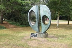 Украдена известная скульптура из парка в Лондоне