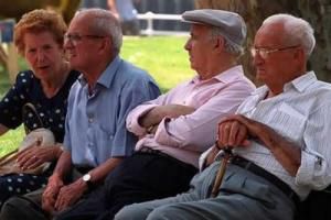 Пожилые жители США богаче молодых в 47 раз 