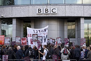 Журналисты BBC начали забастовку против увольнений